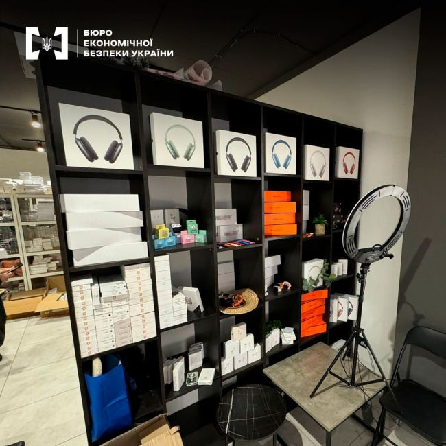 БЕБ відкрило схему продажу контрафактних гаджетів