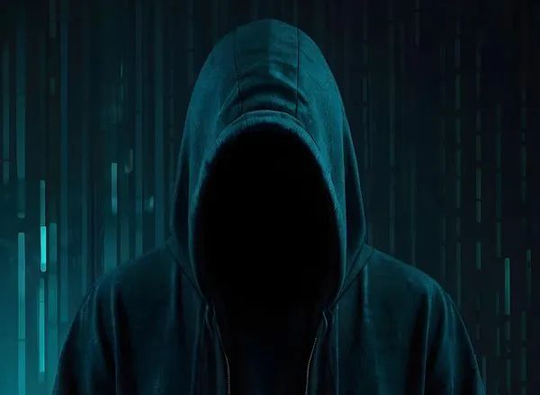 Шахраї видають себе за Ощадбанк: ЦПД повідомляє про нову схему обману українців