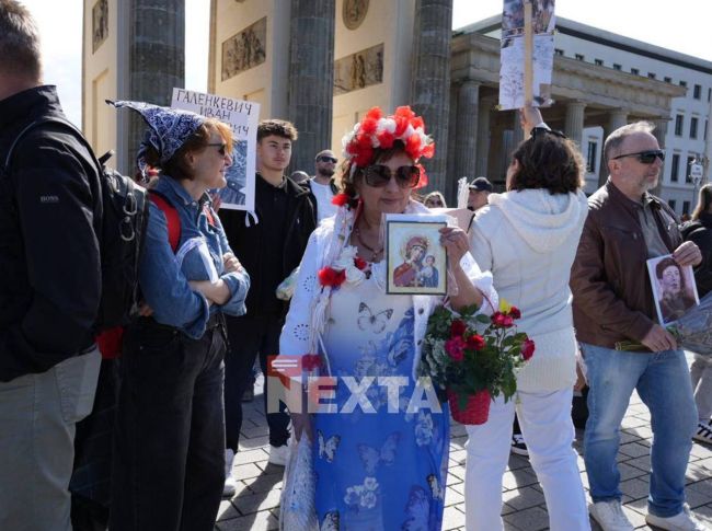 «Безсмертний полк» у Берліні: 15 людей, 3 прапори і трохи сорому