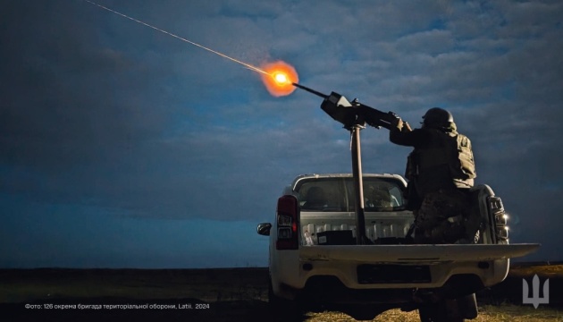 У Франківську та Луцьку прогриміли вибухи, працює ППО