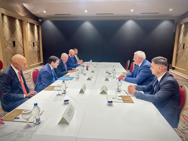 Андрій Сибіга провів зустріч з державним секретарем США Марком Рубіо та сенатором Ліндсі Гремом Андрій Сибіга провів зустріч з державним секретарем США Марком Рубіо та сенатором Ліндсі Гремом