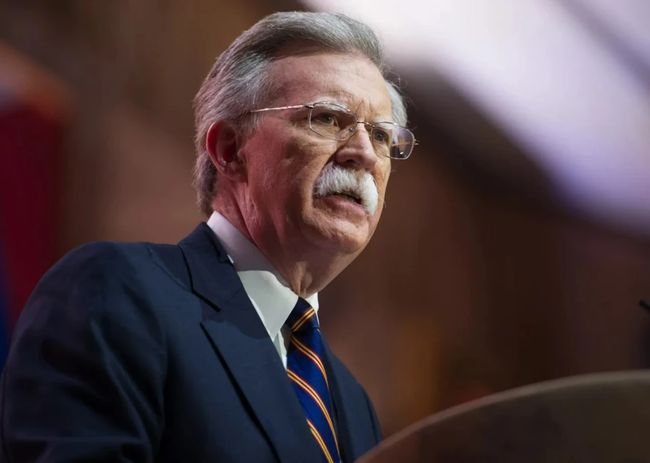 Трамп готовий поступитися навіть суверенітетом України, — Джон Болтон