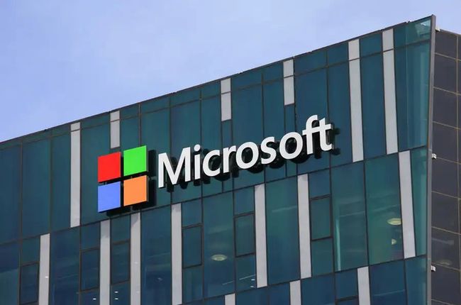 Microsoft звільнить понад 6000 своїх співробітників
