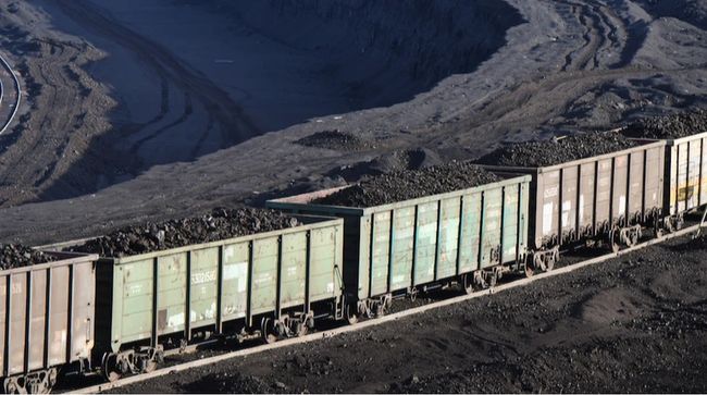 Українська компанія домовляється про видобуток вугілля у Польщі