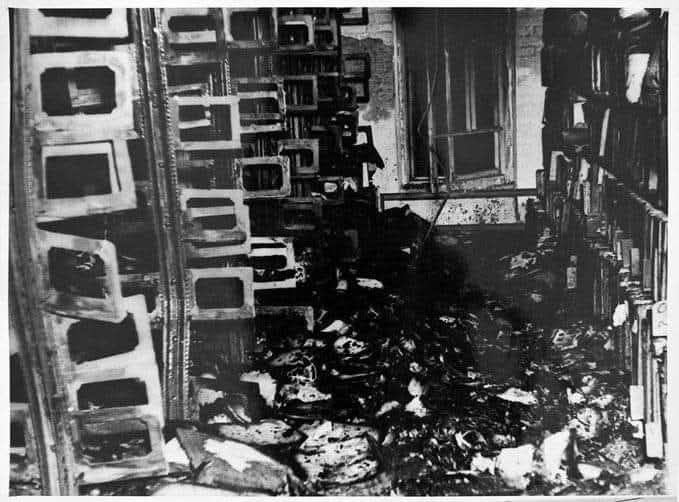 1964 - від підпалу Державної бібліотеки Академії наук УРСР згорів відділ україніки