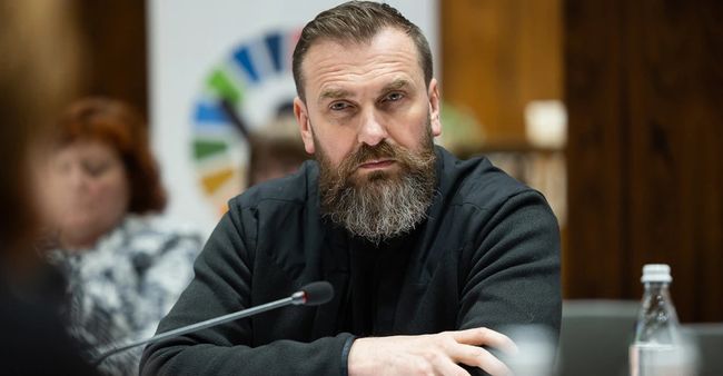 Не сказав би, що це масово: Лісовий прокоментував тенденцію виїзду учнів за кордон після 11 класу