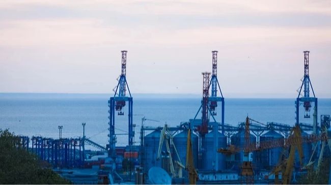 У Міністерстві інфраструктури уточнили, скільки потрібно вкласти у відбудову портів