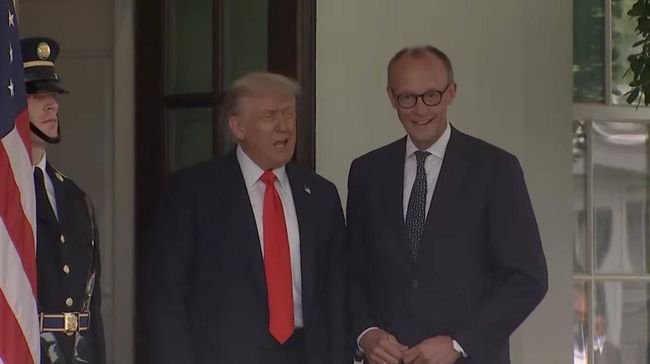 Канцлер Німеччини геніально витончено потролив Трампа, який не дуже схильний згадувати своє німецьке коріння.