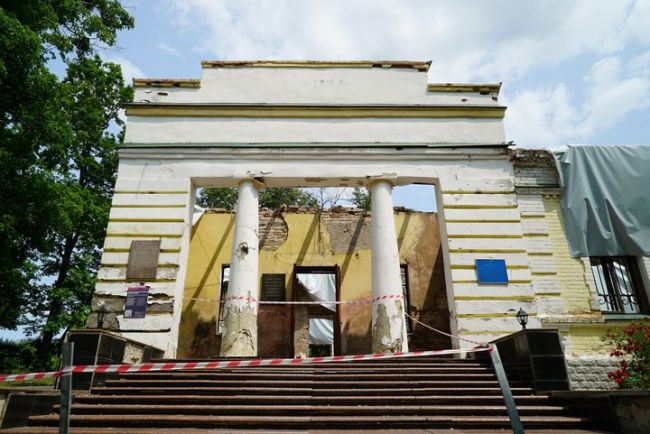 Три роки тому росія розбила музей Сковороди на Харківщині: який вигляд він має й за яких умов його можуть відновити (ФОТО)