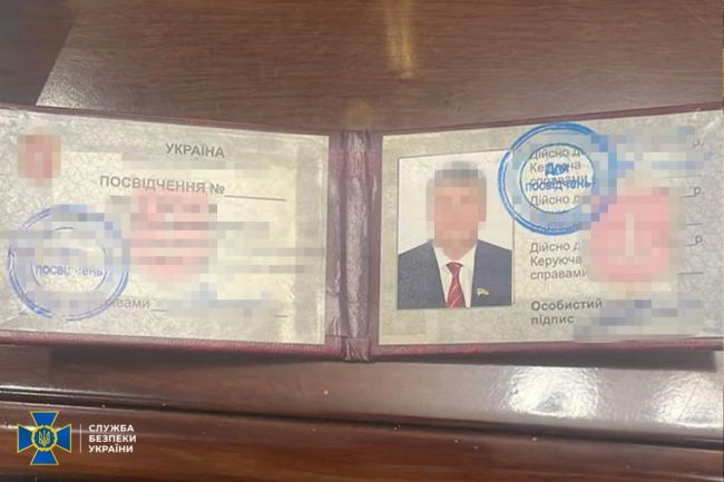 СБУ - посадовці Одеської міськради розкрали кошти на поховання українських воїнів