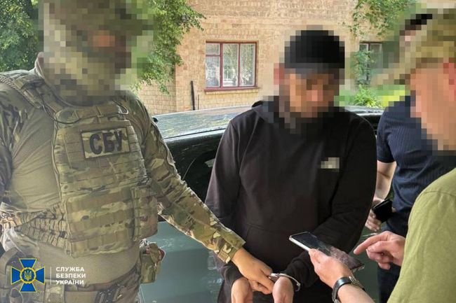 СБУ та Нацполіція затримали ще 14-х організаторів «ухилянтських схем»