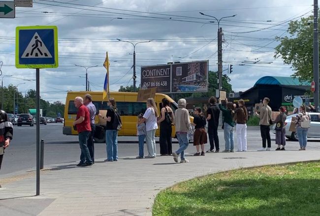 У Львові відбулася акція на підтримку військовополонених Не мовчи! Полон вбиває!