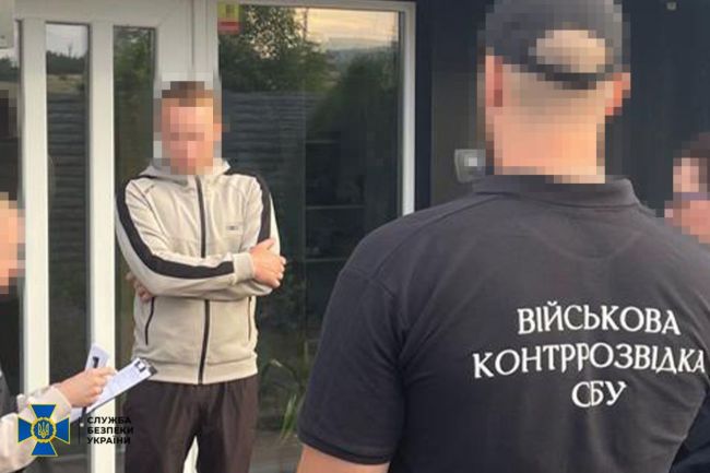 СБУ та Нацполіція затримали командування батальйону на Одещині, яке під час повномасштабної війни розікрало майже 100 млн грн