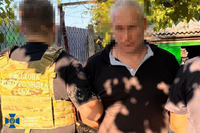 СБУ та Нацполіція затримали командування батальйону на Одещині, яке під час повномасштабної війни розікрало майже 100 млн грн