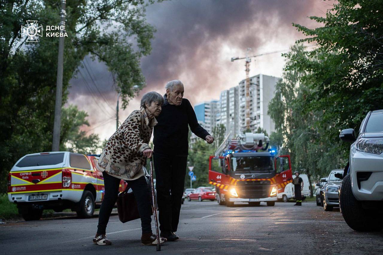 Брехня: «Київ не переживе ще одну атаку, ППО практично знищено. Цивільна інфраструктура постраждала через збиття дронів»