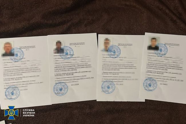 СБУ та ОГП викрили у Києві ділків, які продавали військовим «тилові» посади СБУ та ОГП викрили у Києві ділків, які продавали військовим «тилові» посади