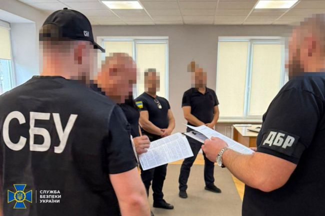 СБУ спільно з ОГП, ДБР, Нацполіцією та БЕБ викрила злочинні схеми на митниці у 4 областях України СБУ спільно з ОГП, ДБР, Нацполіцією та БЕБ викрила злочинні схеми на митниці у 4 областях України