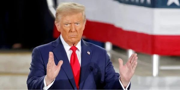 Трамп планирует выделить Украине первый за долгое время пакет помощи на $300 млн по программе PDA, – Reuters Трамп планирует выделить Украине первый за долгое время пакет помощи на $300 млн по программе PDA, – Reuters