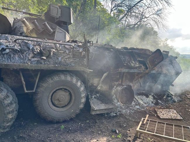 В зоне боевых действий был уничтожен очень редкий БТР-80