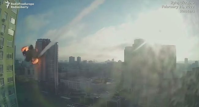 Відвезли трьох чеських конспірологів на Донбас — і зняли фільм про війну в Україні