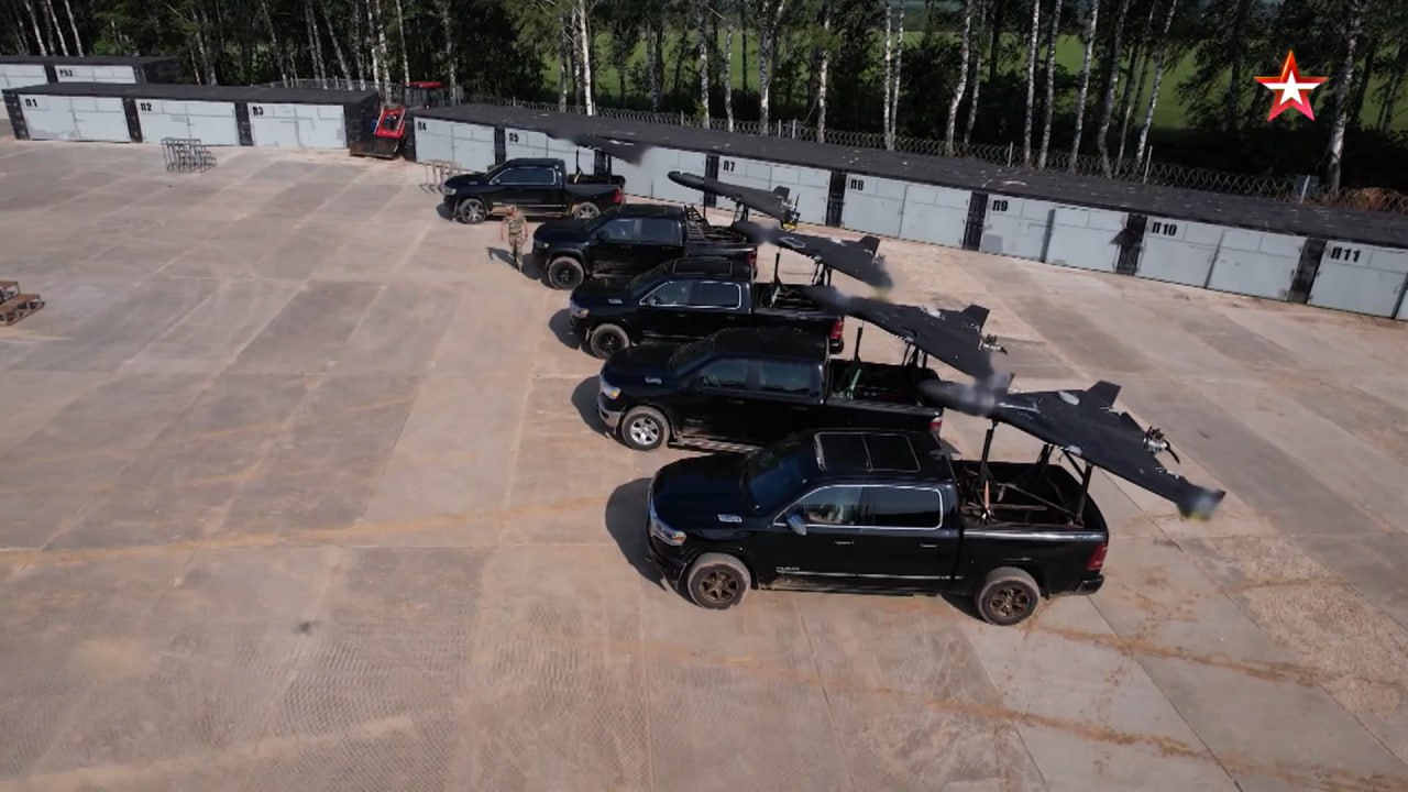 росіяни показали виробництво Шахедів/«Герань-2» на заводі в «Алабузі»