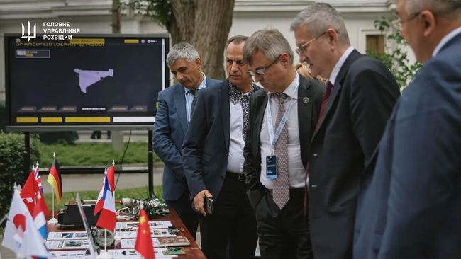 Експерти ГУР представили українським та іноземним дипломатам докази постачання західних компонентів для виробництва російської зброї