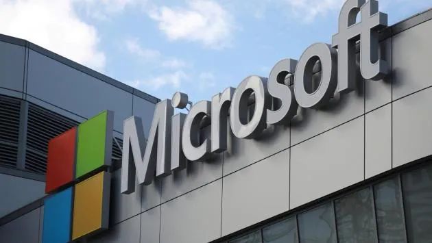 Назвали зарплати працівників компанії Microsoft