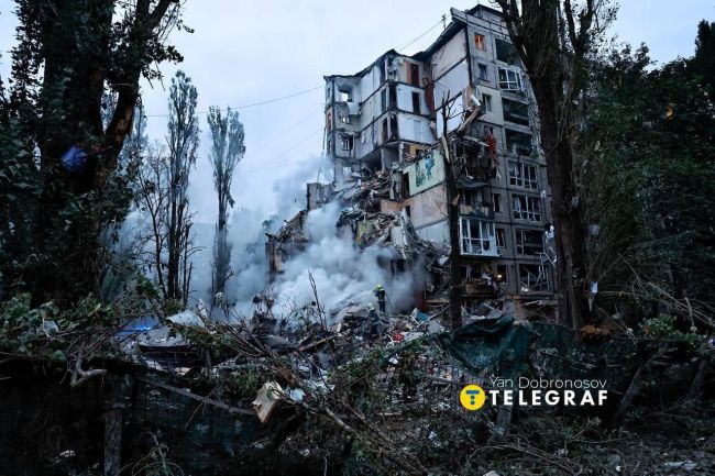 Ворог підступно завдав ракетного удару по Києву після тривалої тривоги