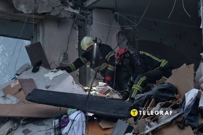 Ворог підступно завдав ракетного удару по Києву після тривалої тривоги