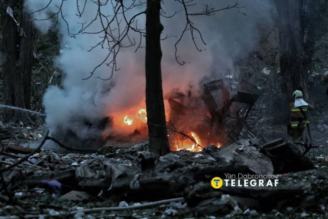 Ворог підступно завдав ракетного удару по Києву після тривалої тривоги