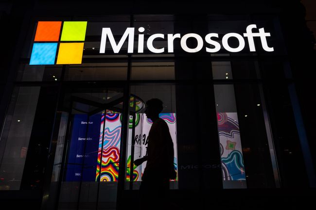 Microsoft виявила хакерів ФСБ, які шпигували за посольствами в москві