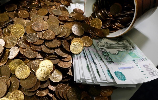 Дефіцит бюджету рф за сім місяців перевищив план у чотири рази