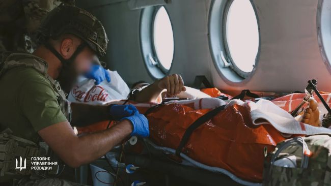 Авіація ГУР МО України з медичними командами на борту здійснили масову аеромедичну евакуацію поранених українських захисників Авіація ГУР МО України з медичними командами на борту здійснили масову аеромедичну евакуацію поранених українських захисників