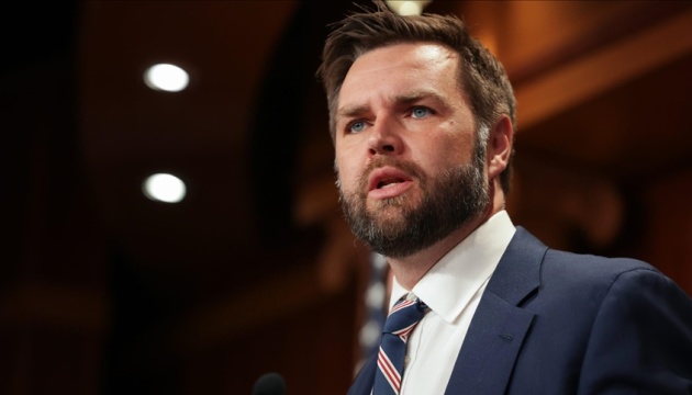 Венс звинувачує адміністрацію Байдена у приховуванні матеріалів про Епштейна Венс звинувачує адміністрацію Байдена у приховуванні матеріалів про Епштейна