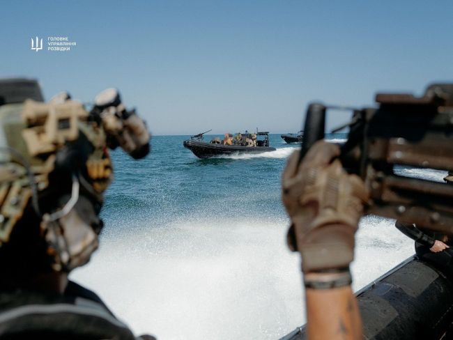 Кирило Буданов проінспектував позиції на Зміїному та газовидобувних платформах у Чорному морі