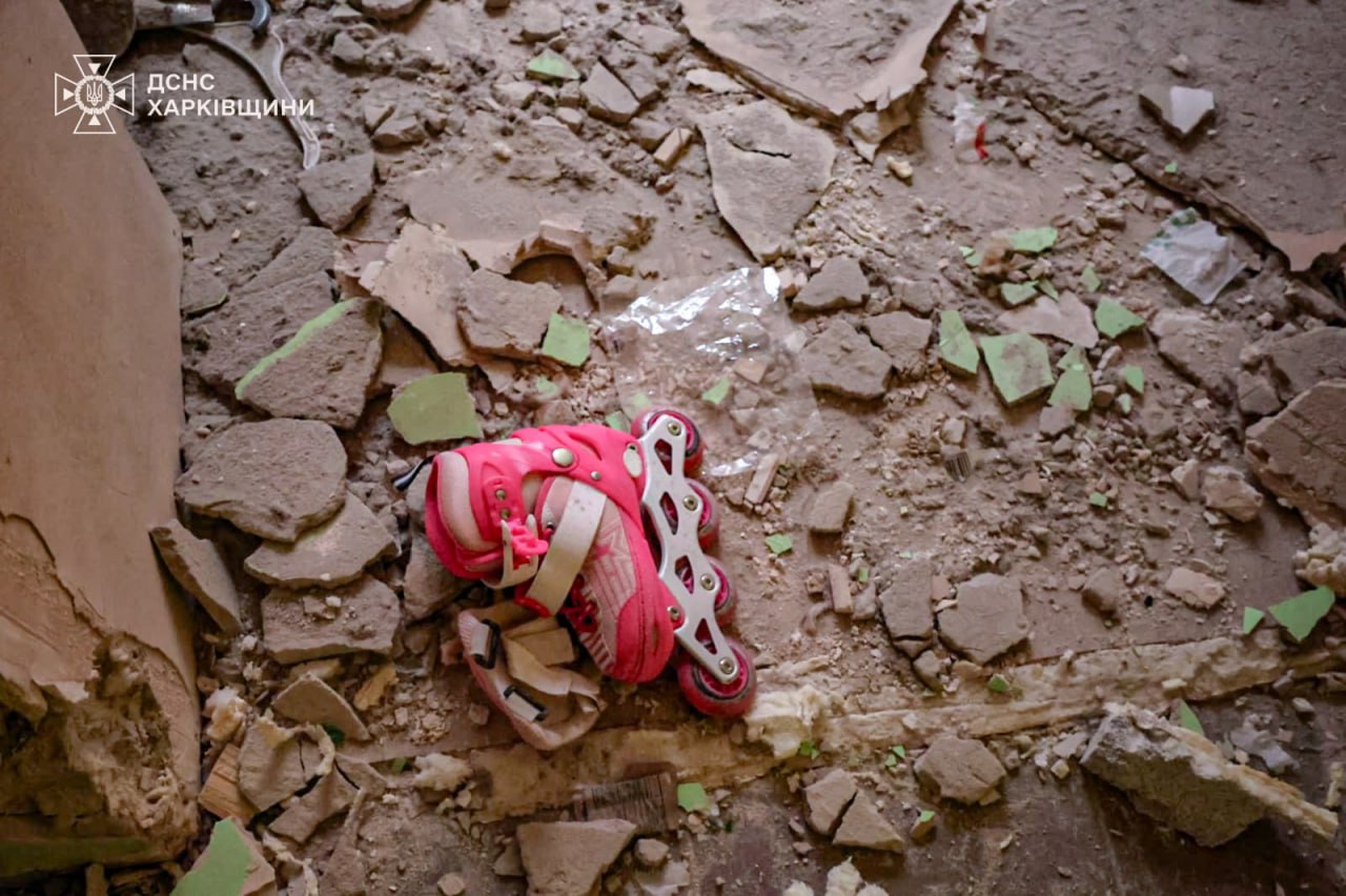 М. Харків: російські терористи вдарили по житловому будинку, є жертви та постраждалі - ДСНС