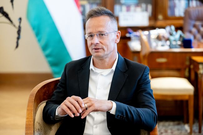 Угорщина знову звинуватила Україну в атаці на нафтопровід у рф