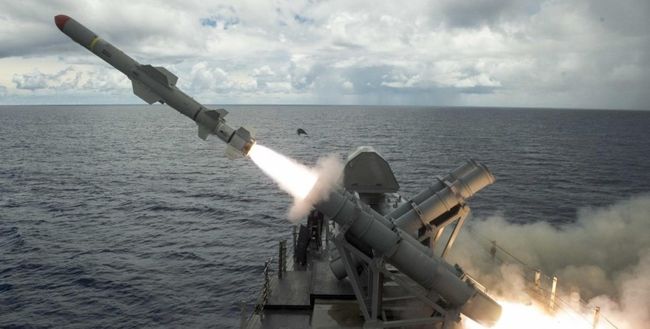 Використовується в Україні: США випробували повністю модернізовану ракету Harpoon Використовується в Україні: США випробували повністю модернізовану ракету Harpoon