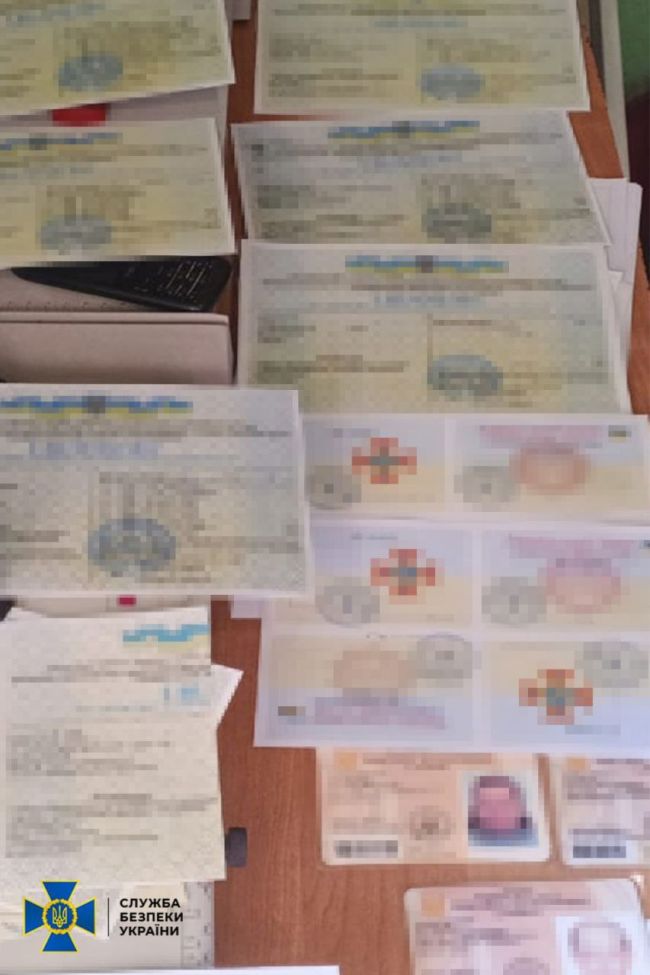 СБУ та Нацполіція ліквідували ще 5 ухилянтських схем, які діяли в Україні