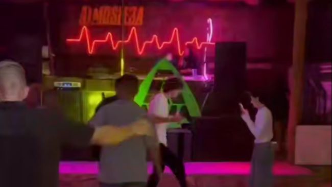 У Криму затримали діджея, який увімкнув пісню Сердючки зі словами «Ще не вмерла Україна»