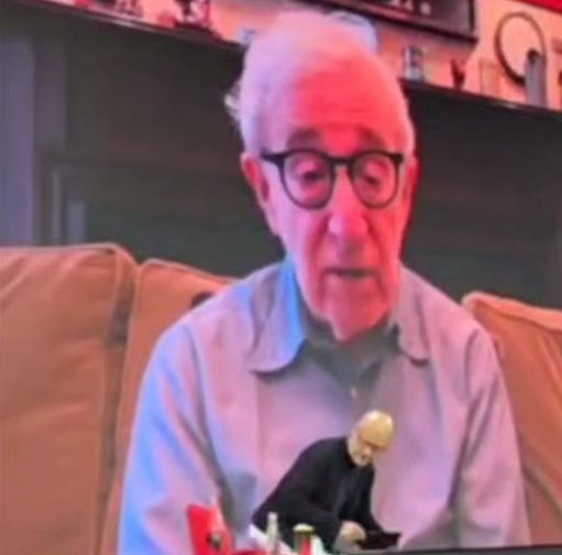 Майже 90-річний Вуді Аллен, як і багато інших кумирів 20 ст., знищив всі досягнення цілого свого життя