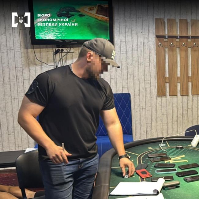 Детективи ТУ БЕБ в Одеській області повідомили про підозру «куратору Бесарабії» 31-річному мешканцю Ізмаїла