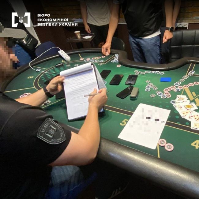 Детективи ТУ БЕБ в Одеській області повідомили про підозру «куратору Бесарабії» 31-річному мешканцю Ізмаїла