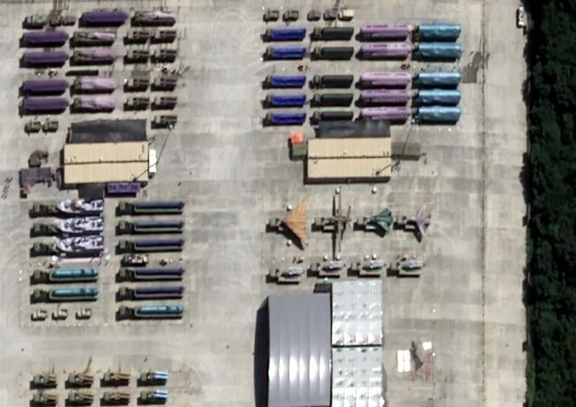 У Китаї супутникові знімки зафіксували десятки видів зброї, здатної завдати ударів США, - Bloomberg