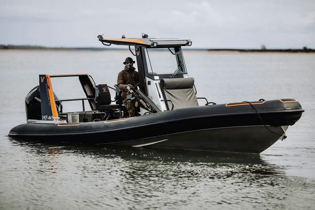 Шведські розробники представили військовий катер XW Modular 750