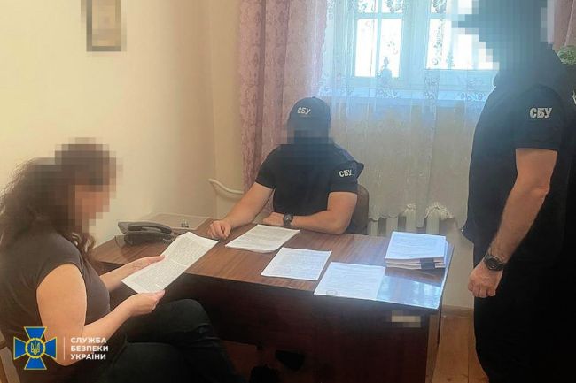 СБУ викрила агентурну групу російського гру, яка наводила авіаудари по Дніпропетровщині та поширювала ворожі ІПСО СБУ викрила агентурну групу російського гру, яка наводила авіаудари по Дніпропетровщині та поширювала ворожі ІПСО