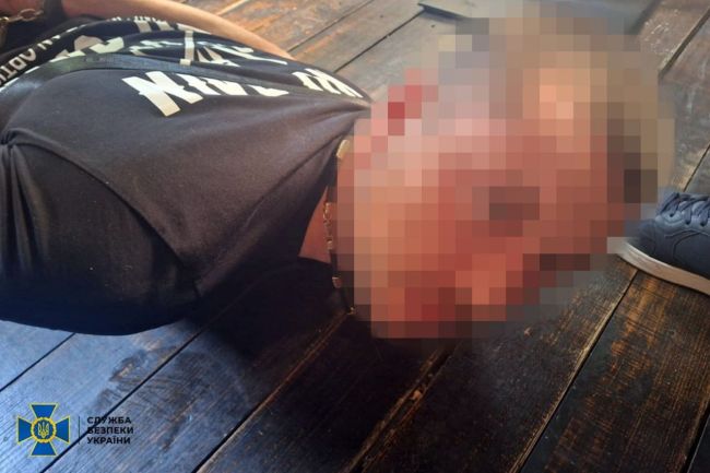 СБУ та Нацполіція затримали «екссмотрящого» за Оленівською колонією та його спільників, які тероризували декілька регіонів України