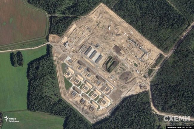 Під Мінськом зводять секретну військову базу, де можуть розмістити Орешник Під Мінськом зводять секретну військову базу, де можуть розмістити Орешник