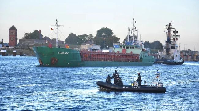 Судно Scanlark, яке Німеччина підозрює у шпигуванні, не може вийти з порту