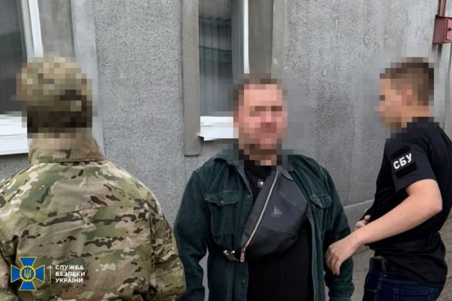 СБУ та Нацполіція викрили благодійний фонд, який розкрадав пожертви на ЗСУ